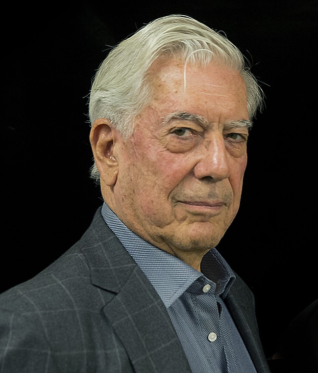 Vargas Llosa foto autor negro