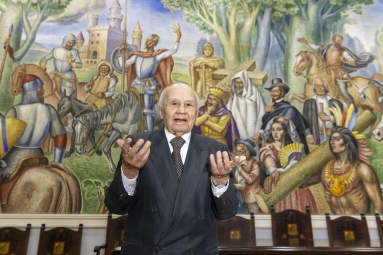 Vicente perez silva escritor